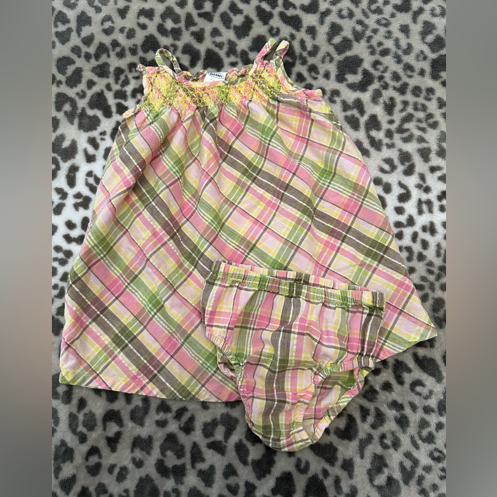 Old Navy Plaid Sundress in Yellow Pink Green Brown Size Baby Large 12-18 months